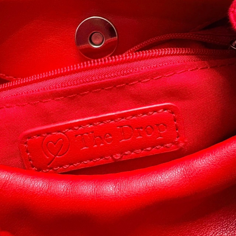 The Drop Women's Addison Hobo Bag One Size Poppy Red Ruched Y2K Quiet Luxury - Picture 4 of 6